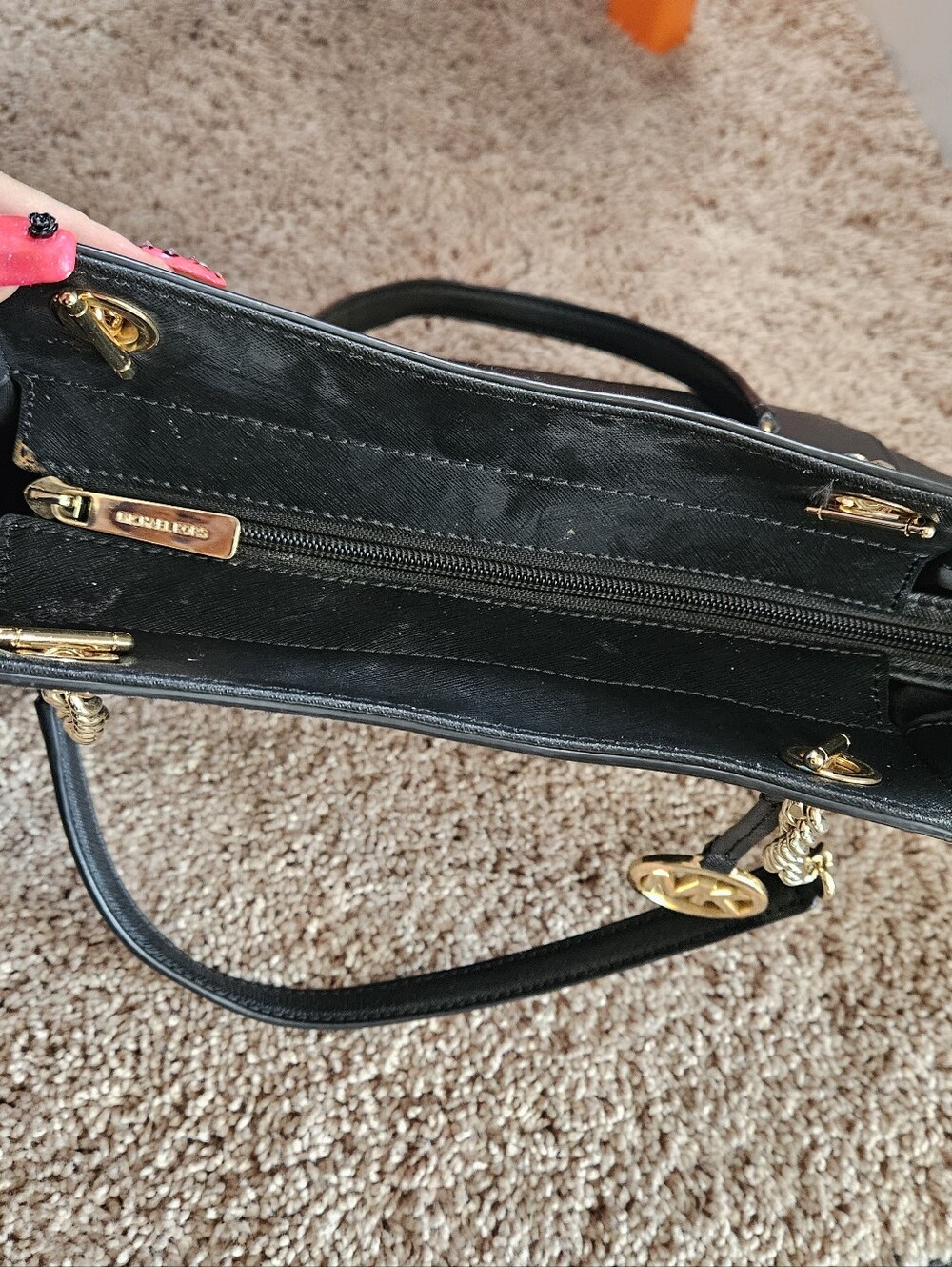 Michael Kors Black Saffiano Leather Shoulder Tote Chain Large Mk Gold - Picture 8 of 13